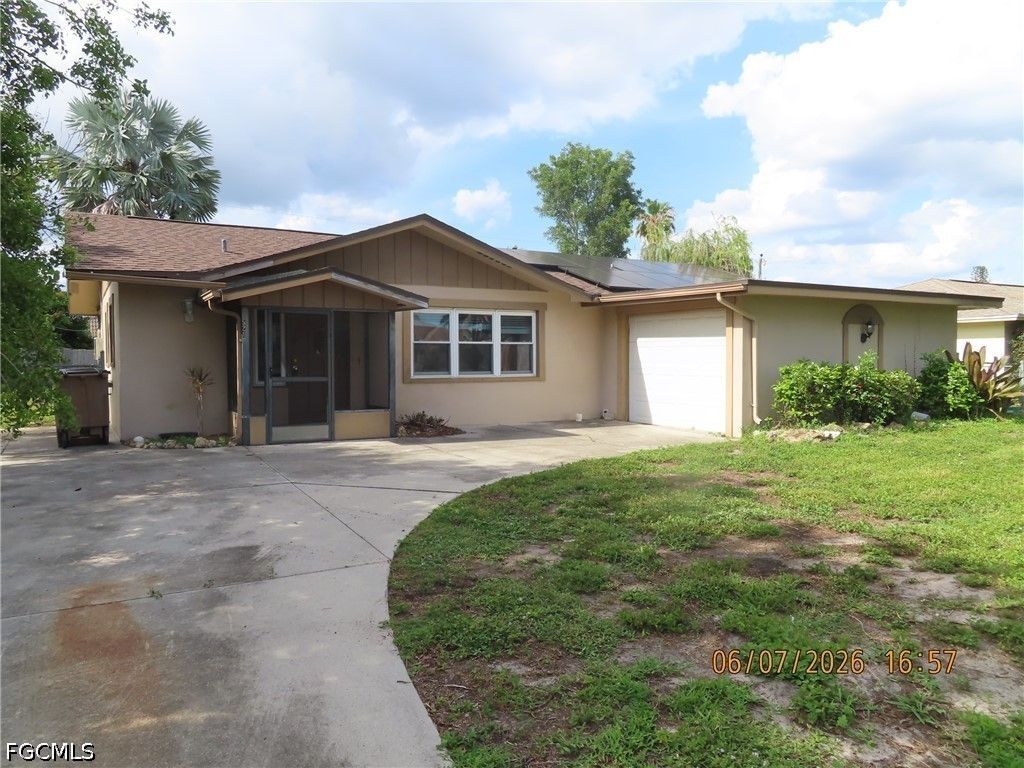 521 Se 35th St, Cape Coral
