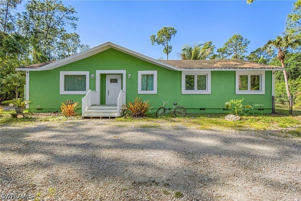4870 Hawthorn Woods Way, Naples