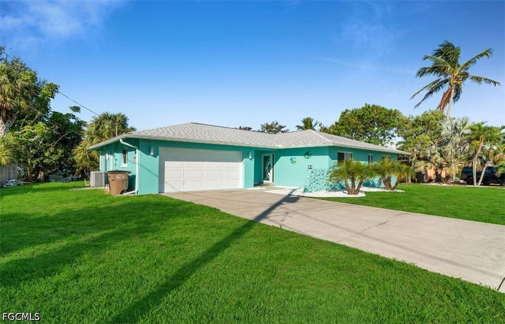 1609 Se 41st St, CAPE CORAL