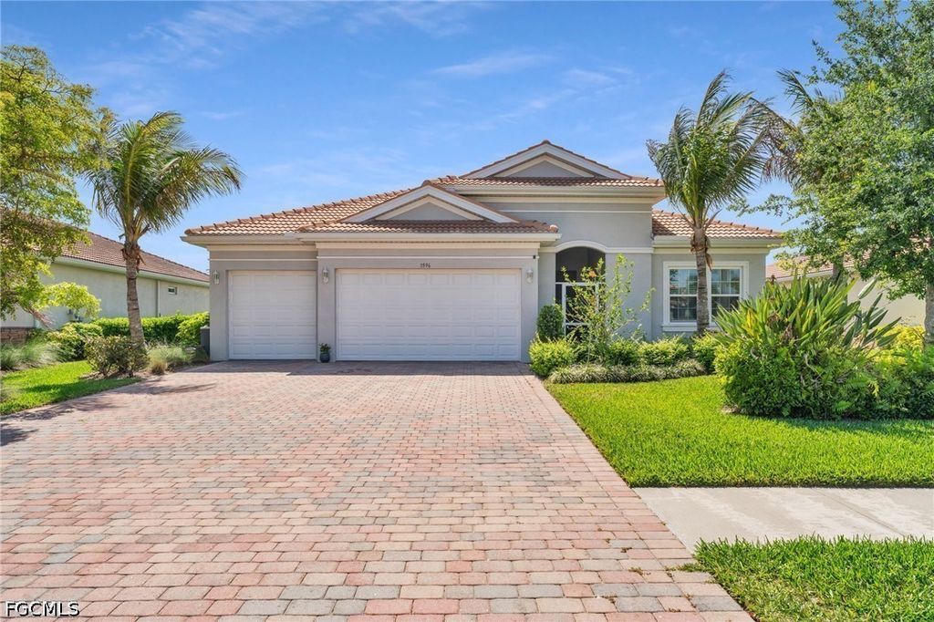 3596 Avenida Del Vera, NORTH FORT MYERS