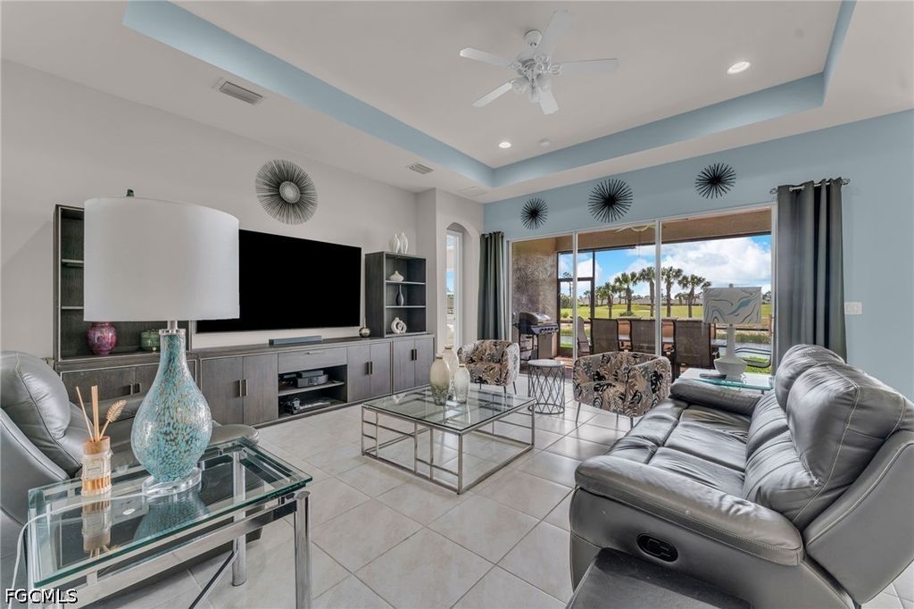 3596 Avenida Del Vera, NORTH FORT MYERS