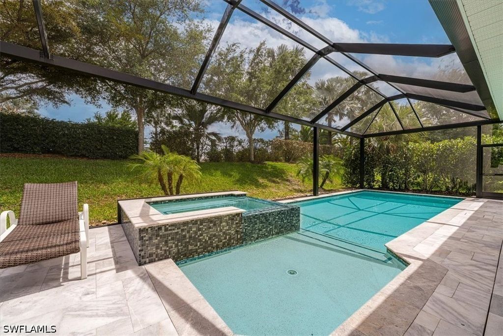 14620 Regatta Ln, Naples
