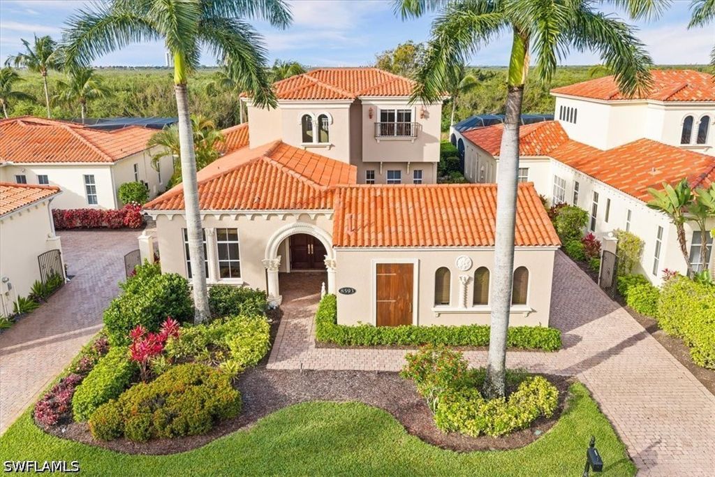 8593 Bellagio Dr, Naples