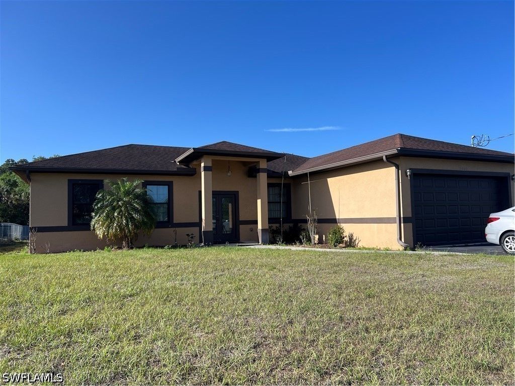 2660 72nd Ave Ne, Naples