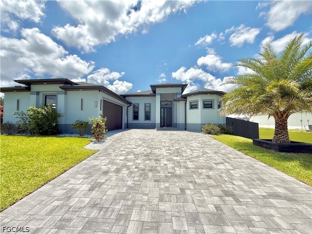 2618 Nw 8th Ter, Cape Coral