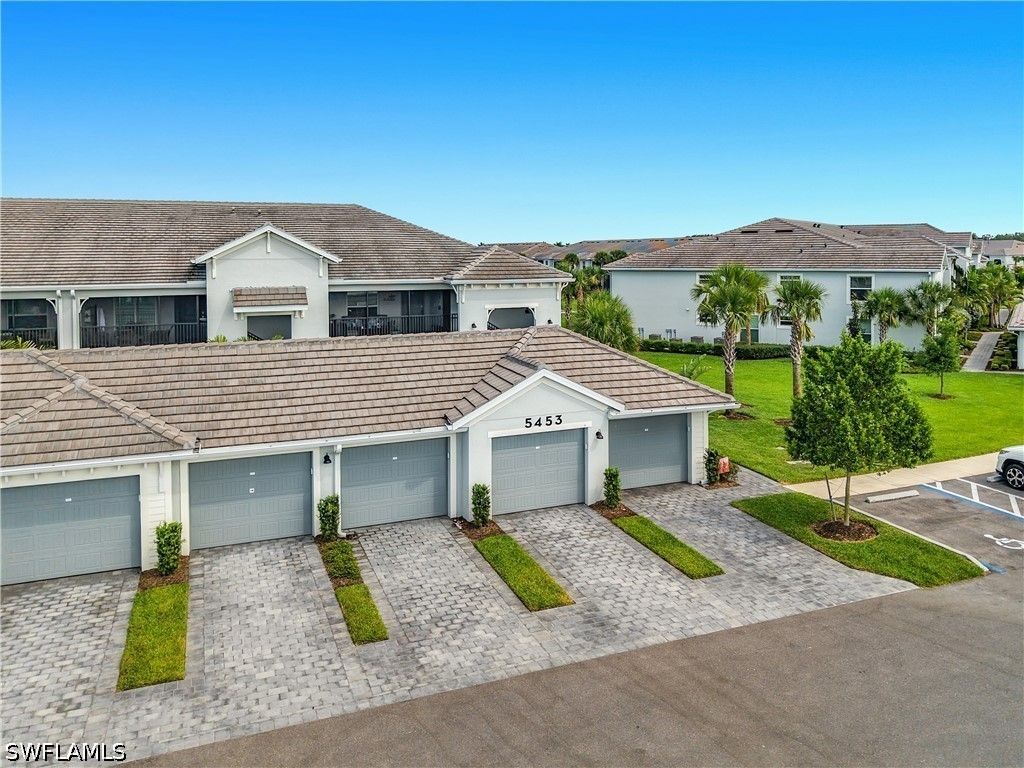 5453 Double Eagle Cir 3126, Ave Maria