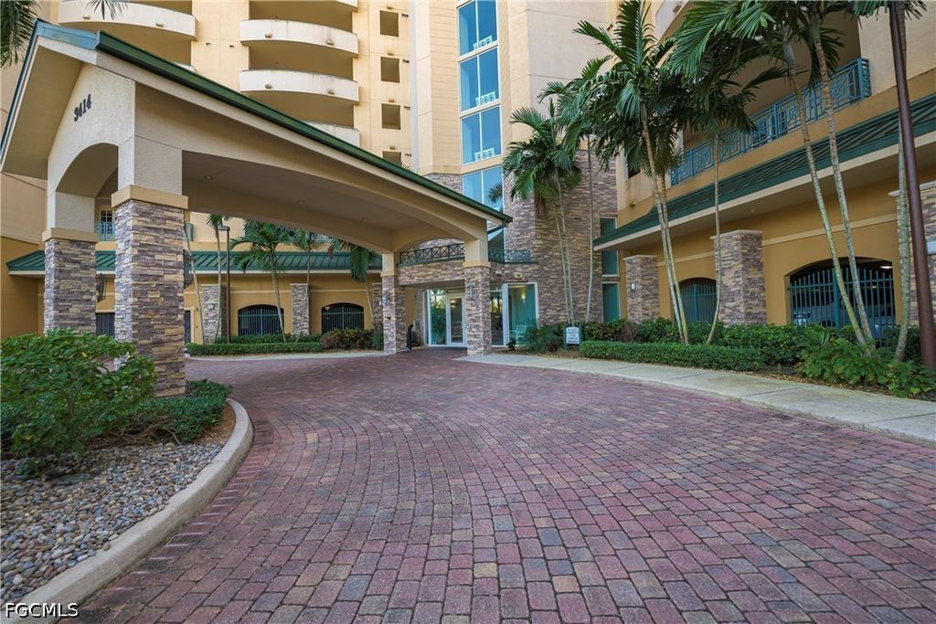 3414 Hancock Bridge Pkwy 302, North Fort Myers