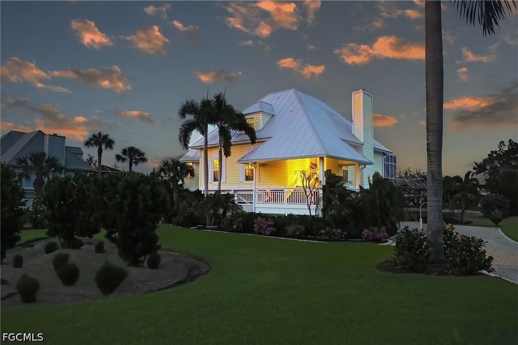 246 Christofer Ct, SANIBEL