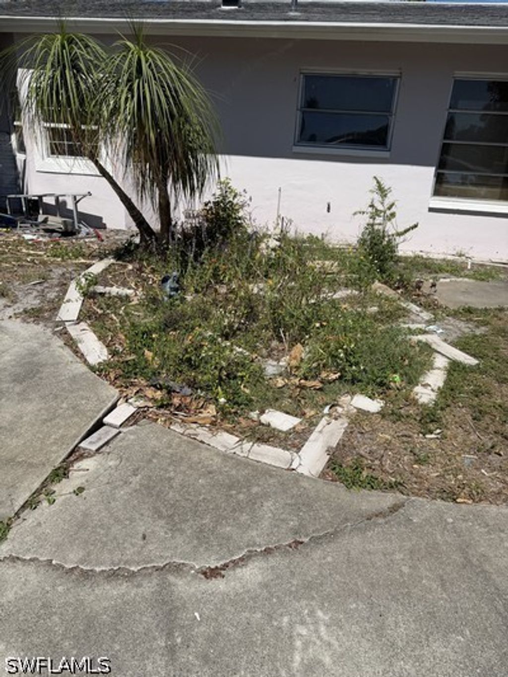 4825 Aztec Cir, Naples