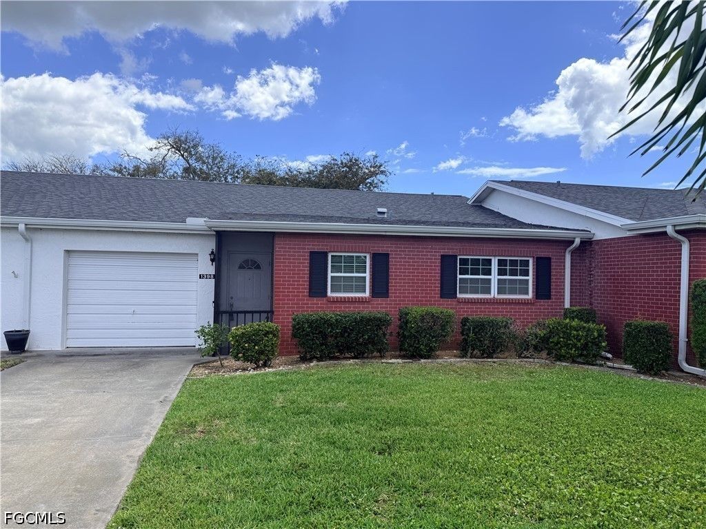 1398 Myerlee Country Club Blvd, FORT MYERS
