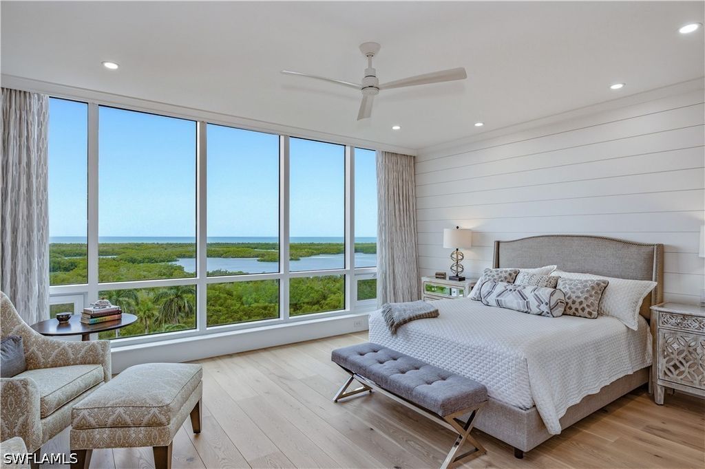 13925 Old Coast Rd 905, Naples