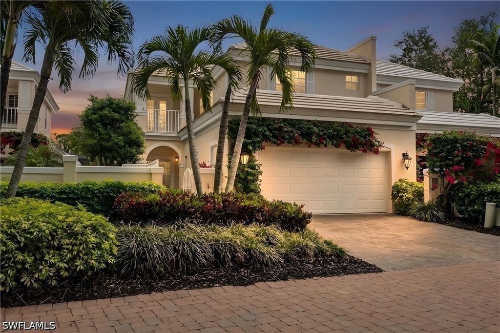 312 Carlton Pl 29, Naples