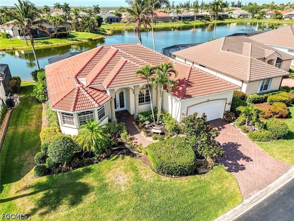8555 Southwind Bay Cir, FORT MYERS