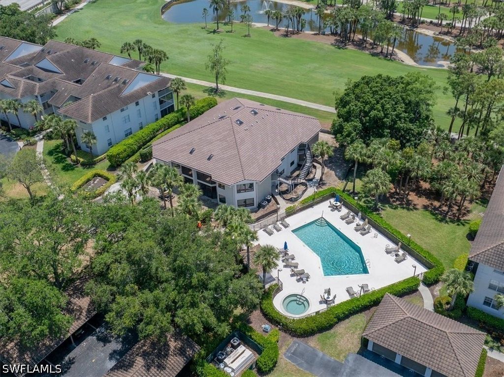 792 Eagle Creek Dr 101, Naples