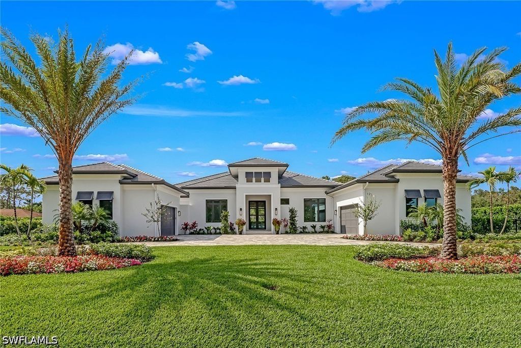 12 Banyan Rd, Naples