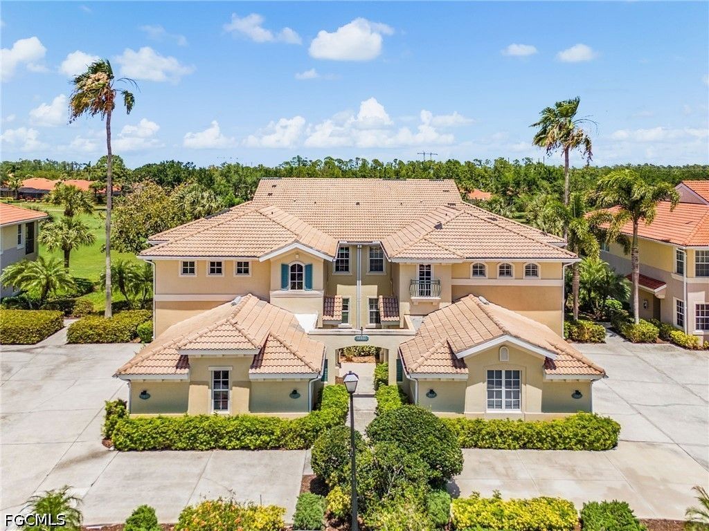 12051 Brassie Cir D202, FORT MYERS