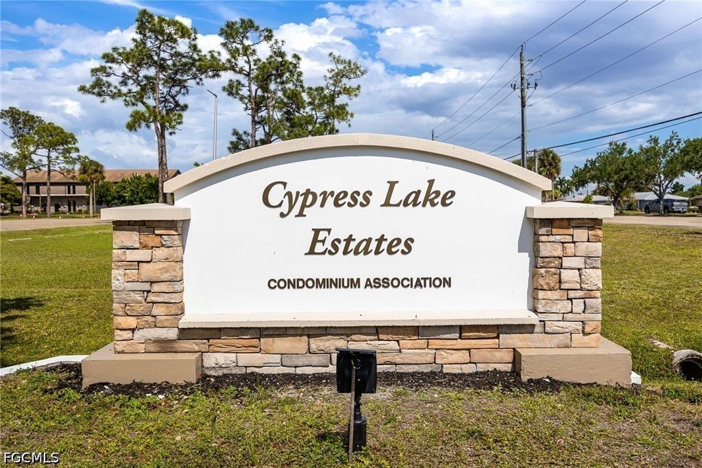 13277 Broadhurst Loop, Fort Myers