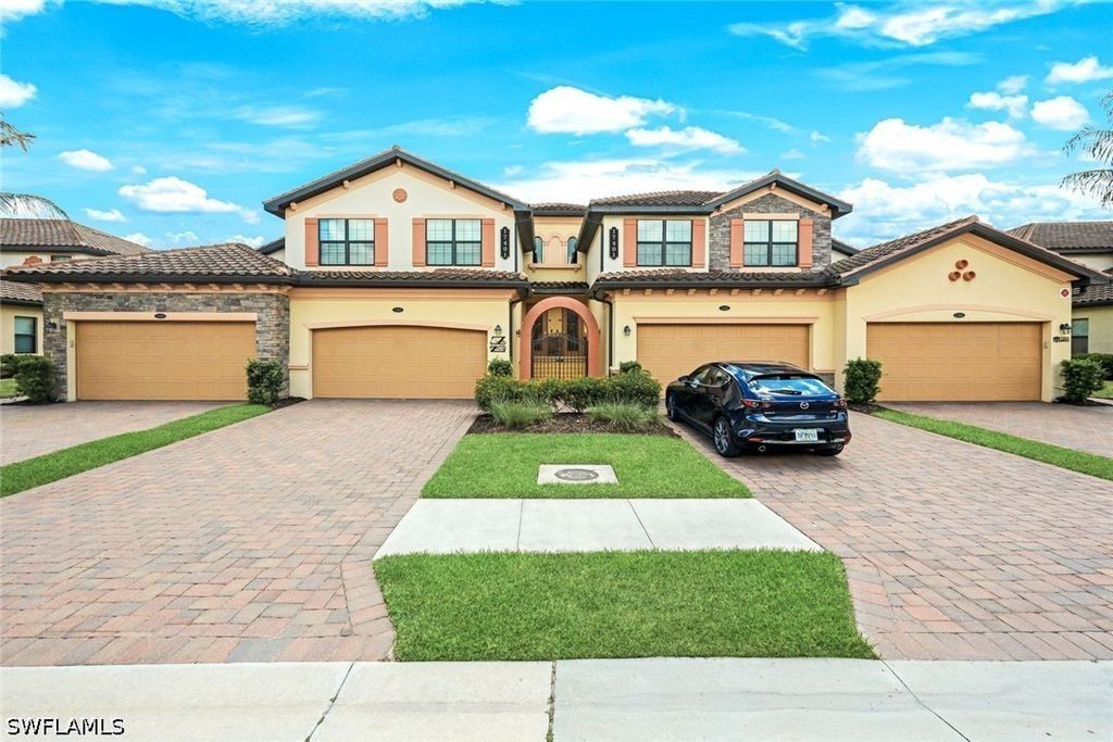 17401 Cherrywood Ct 7404, Bonita Springs