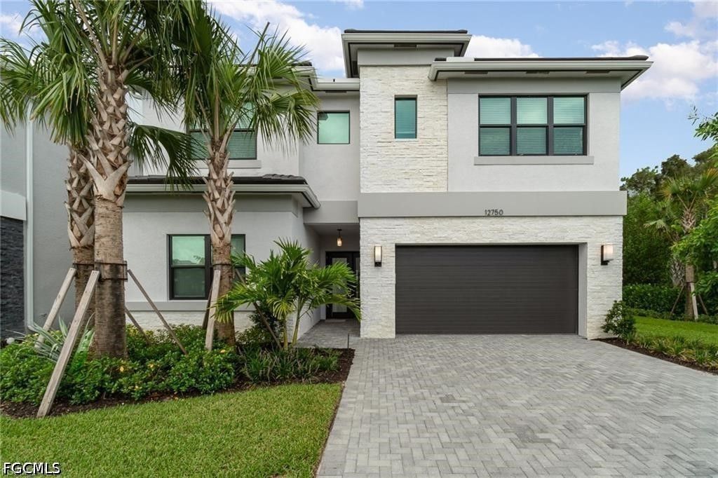 12750 Woodbury Dr, ESTERO