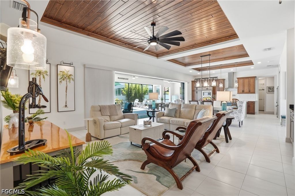 4009 Sw 25th Pl, Cape Coral