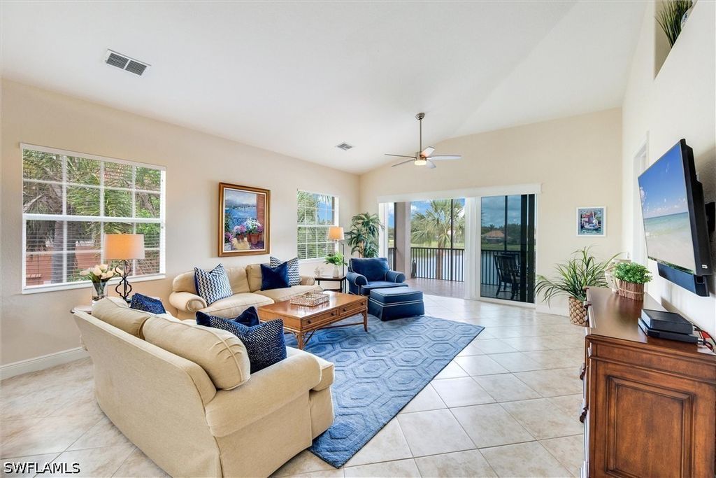 6442 Legacy Cir 203, Naples