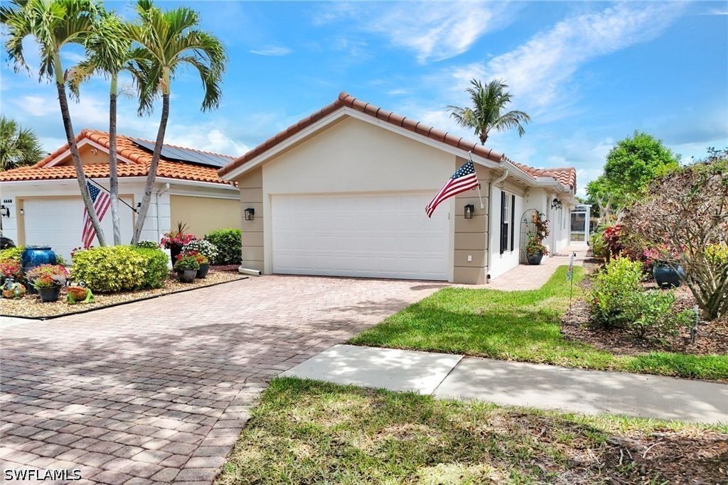 4664 Ossabaw Way, Naples