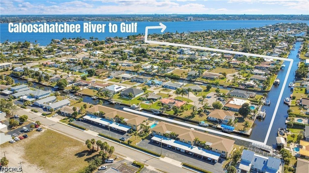 1304 Miramar St 202, CAPE CORAL