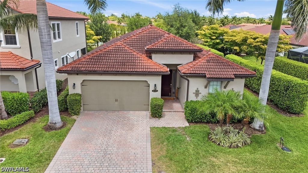 16329 Aberdeen Way, Naples