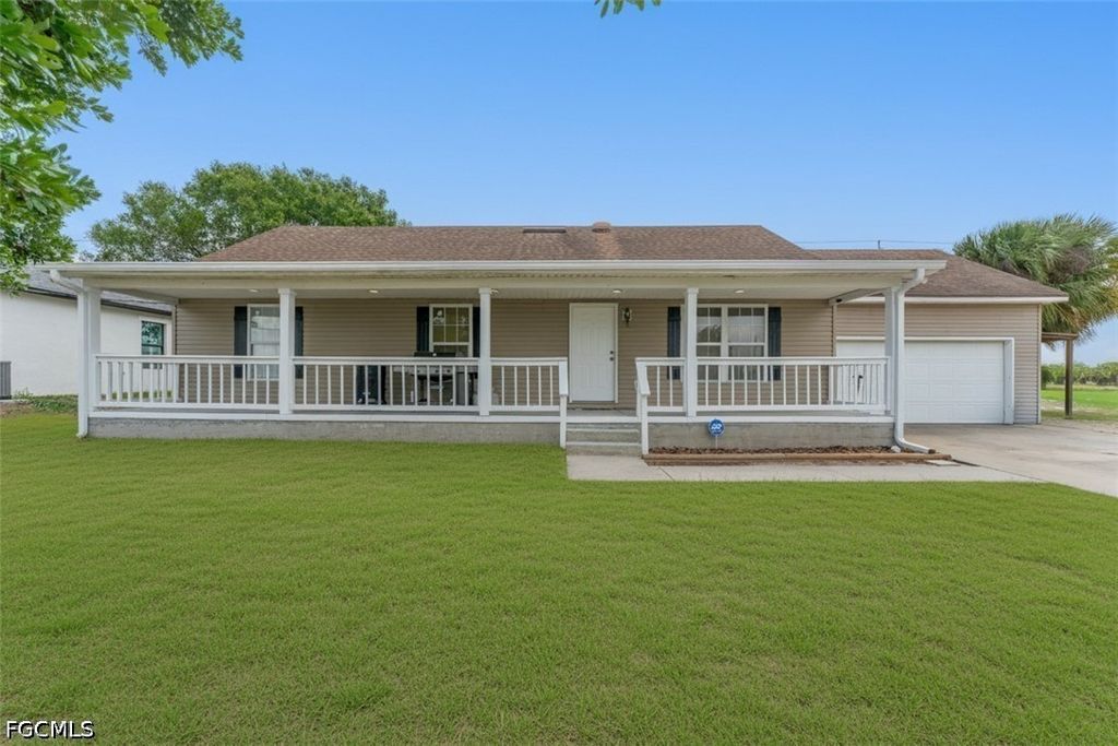 1500 Jay Ter, Labelle