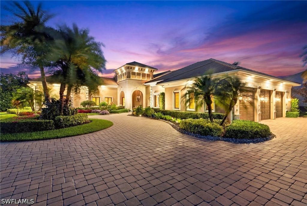 628 Venezia Grande Dr, Naples