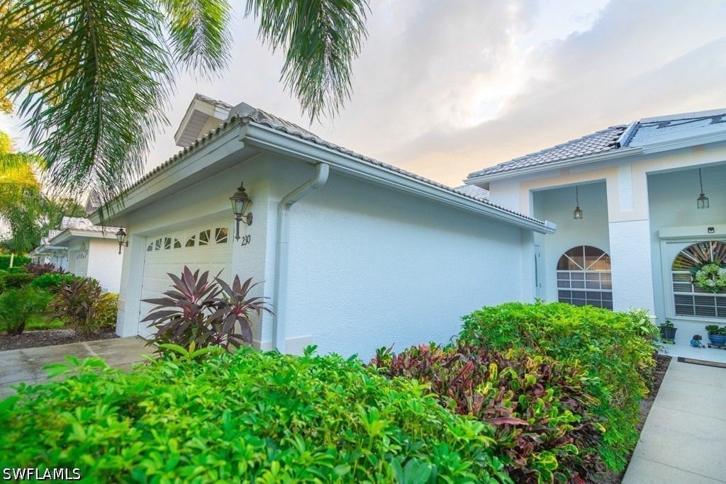 2230 Stacil Cir, Naples