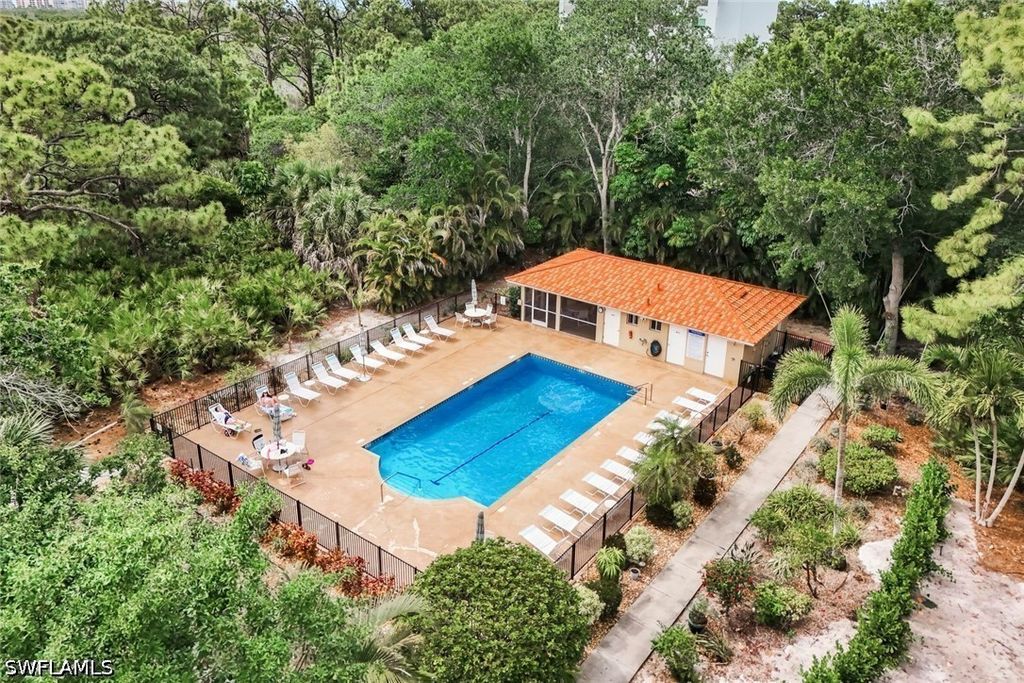 15171 Cedarwood Ln 3105, Naples