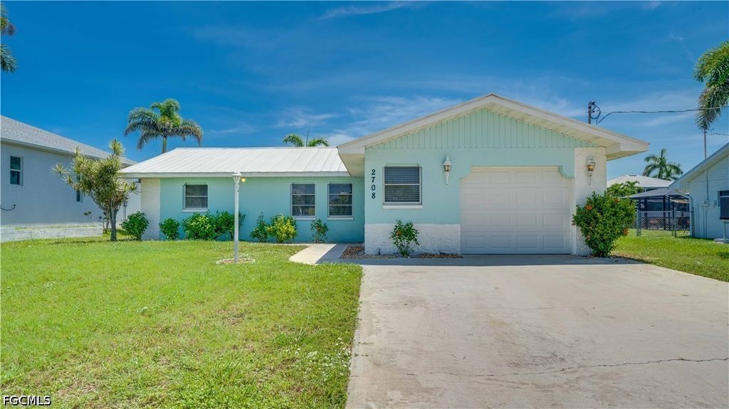 2708 Mangrove St, ST. JAMES CITY