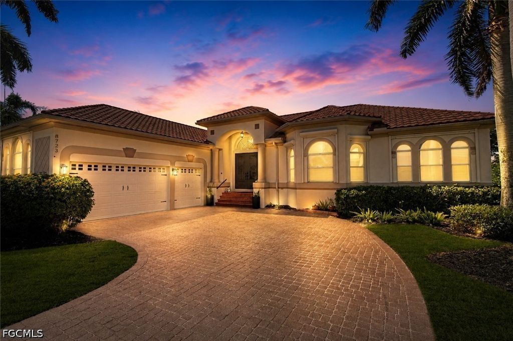 8723 S Lake Cir, FORT MYERS