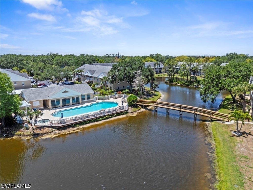 162 Pebble Shores Dr 101, NAPLES