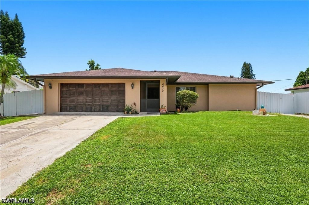 4472 30th Pl Sw, Naples