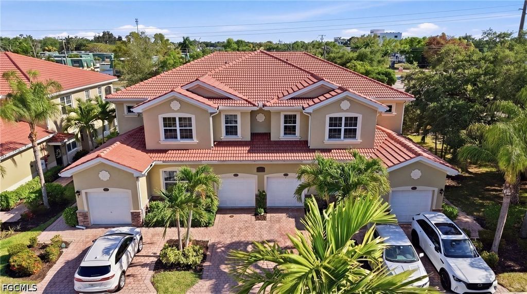 8515 Oakshade Cir 201, Fort Myers