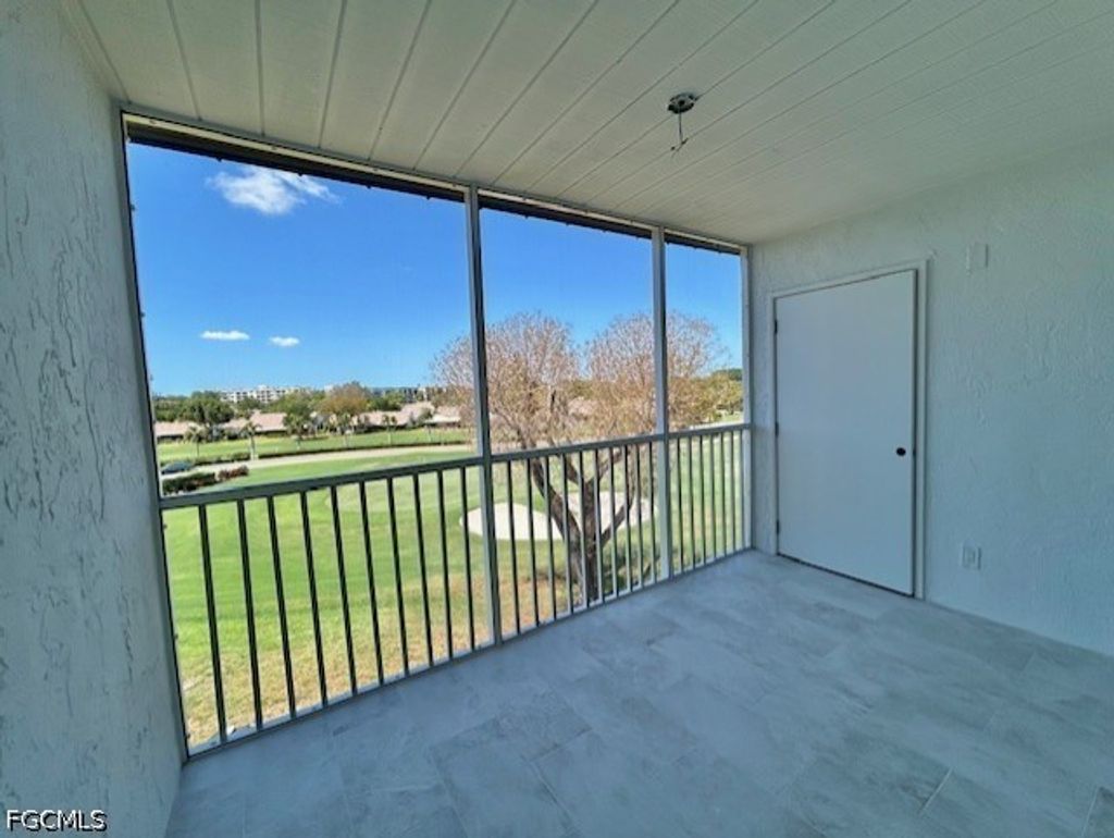 6220 Augusta Dr 414, Fort Myers