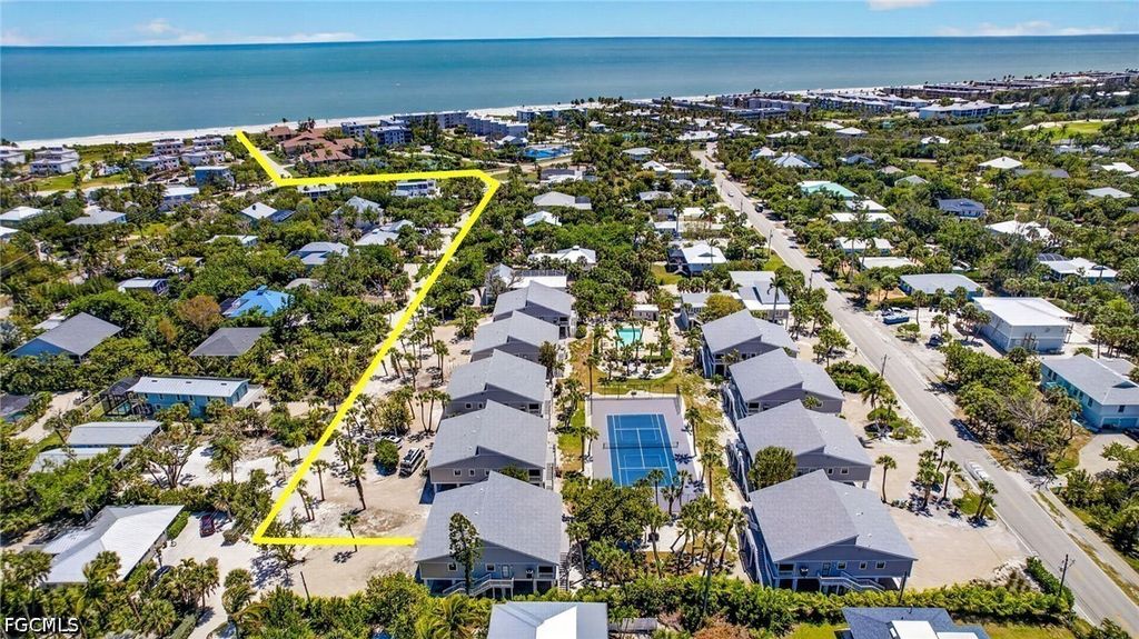 745 Cardium St, Sanibel