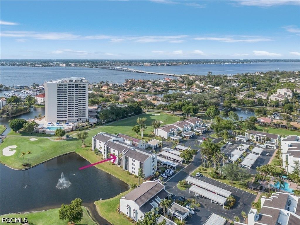 4585 Trawler Ct 303, FORT MYERS
