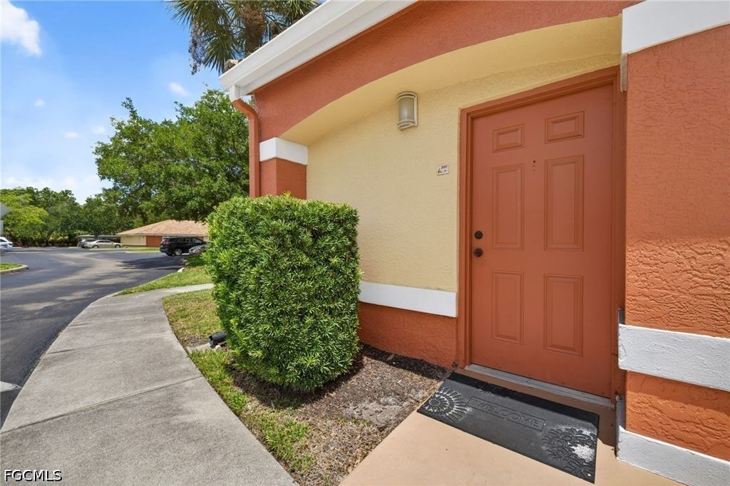 6361 Aragon Way 202, FORT MYERS