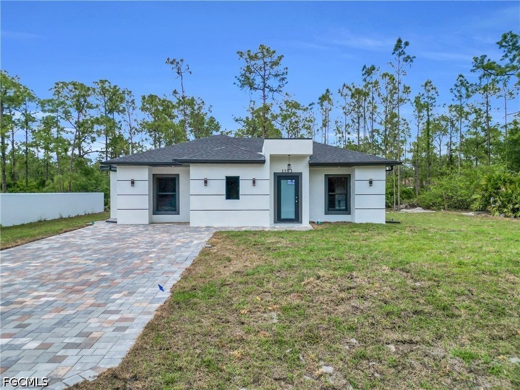 1503 E 15th St, Lehigh Acres