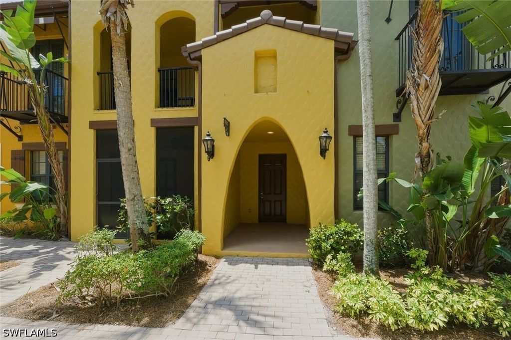 9140 Delano St 9302, Naples