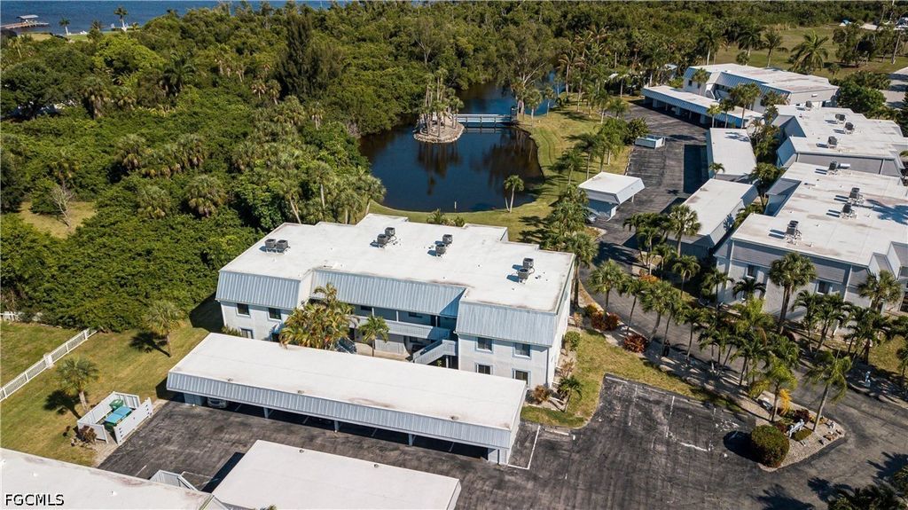 3914 Orange Grove Blvd 1, North Fort Myers