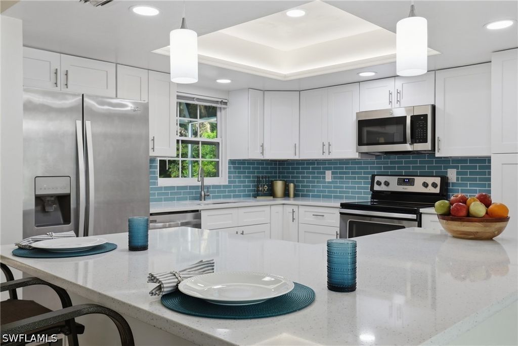 208 Aviation Pkwy, CAPE CORAL