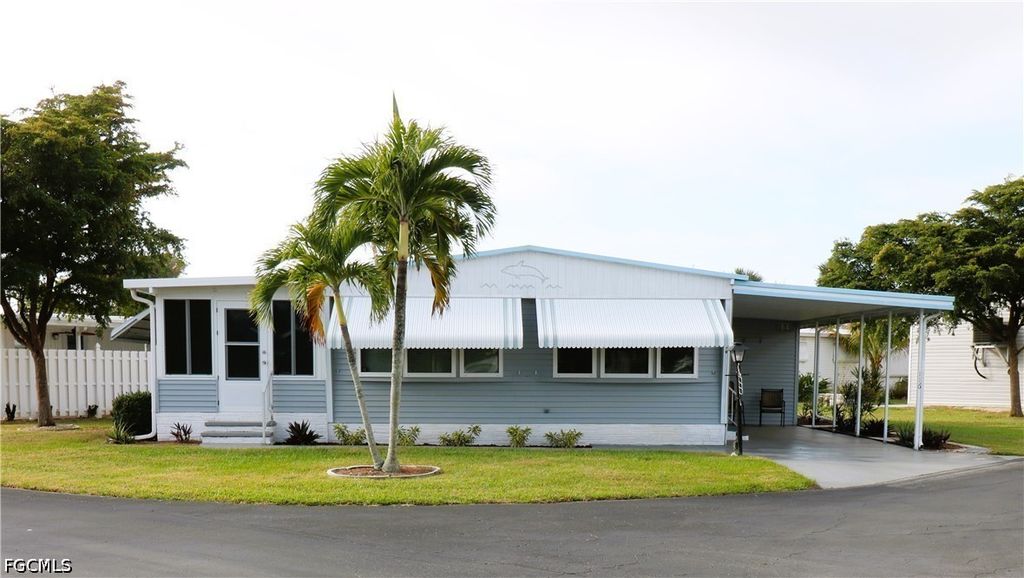 116 Coachlight Dr, FORT MYERS