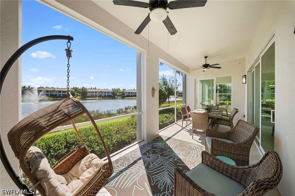 8030 Signature Club Cir 102, Naples