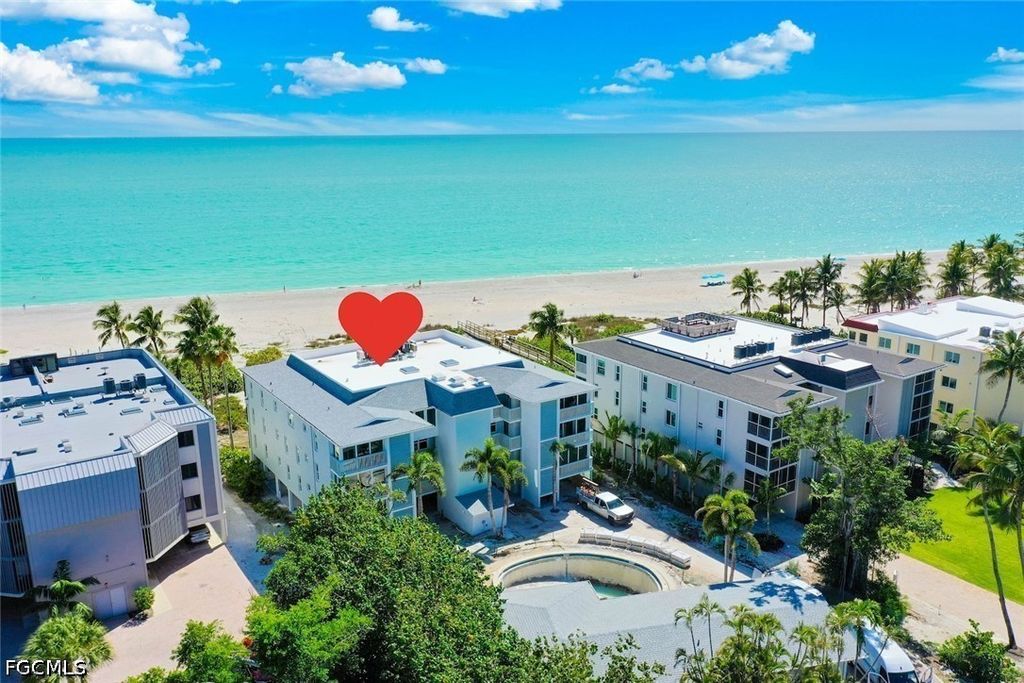 3013 W Gulf Dr 202, Sanibel