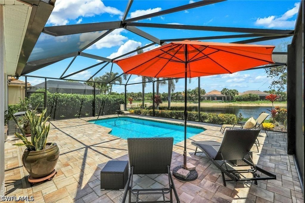 9104 Graphite Cir, Naples