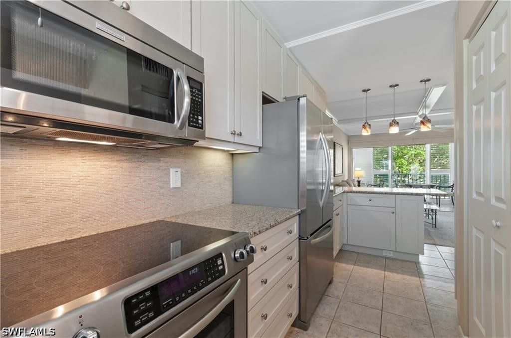 490 Broad Ave S H490, Naples